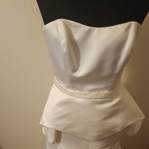 David's Bridal Fit And Flare wedding dress size 8 Ivory color